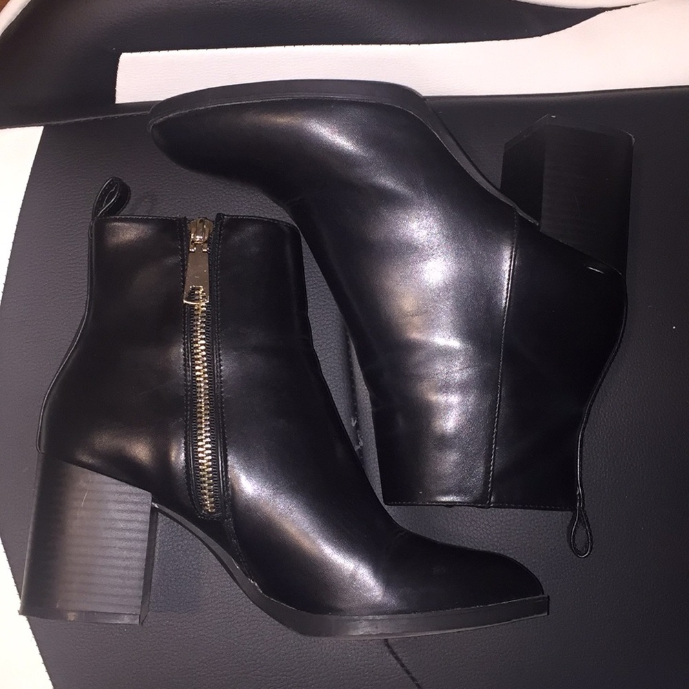 H&M heel bootie